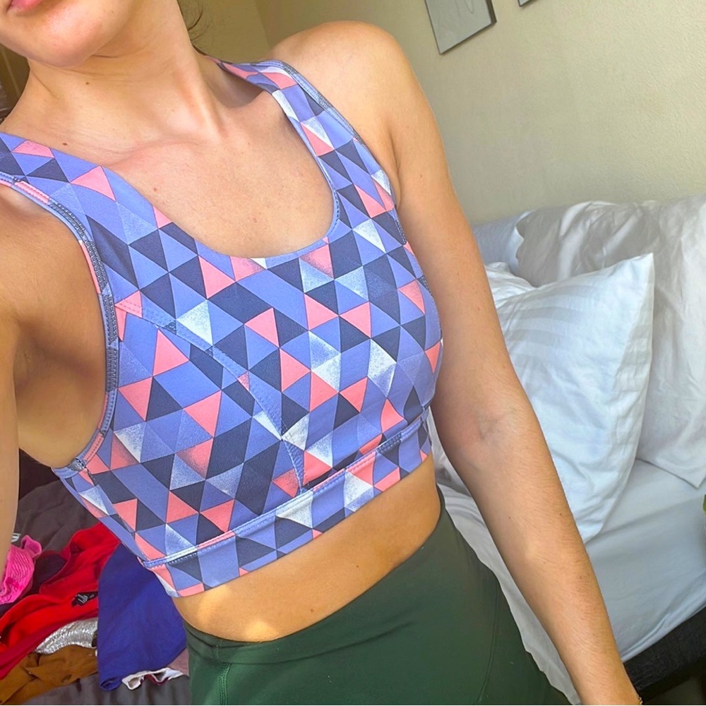 Sports bra